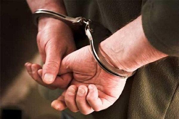 کشف ورق طلای 23 میلیارد ریالی از کت راننده لکسوس در ارومیه