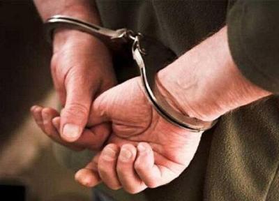 کشف ورق طلای 23 میلیارد ریالی از کت راننده لکسوس در ارومیه