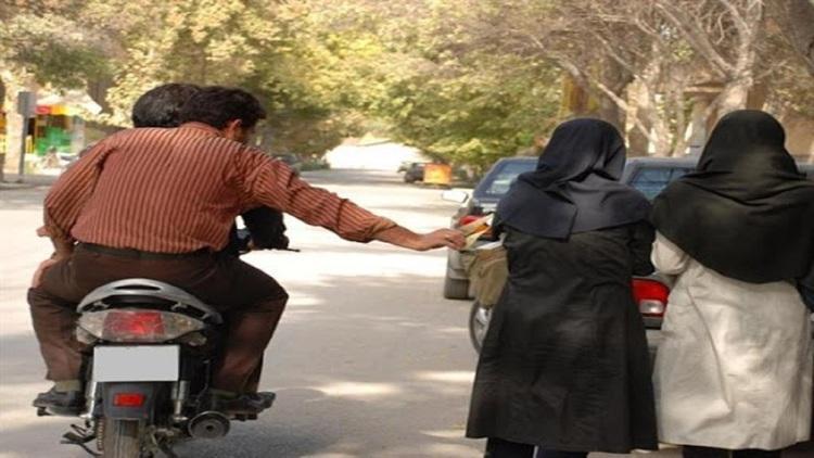 کوچه های تاریک و خاموش، پاتوق اوباش و خفتگیر ها کوچه های تاریک و خاموش، پاتوق اوباش و خفتگیر ها