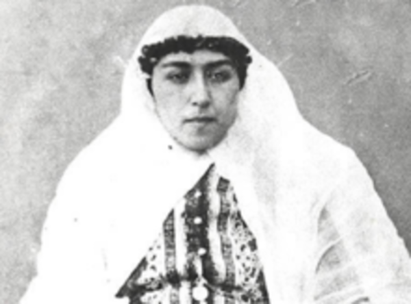 تور اروپا: نخستین زن ایرانی که به اروپا سفر کرد که بود؟